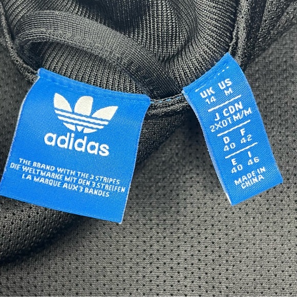 Adidas Original Women’s Superstar Track jacket size medium women’s - Picture 6 of 16